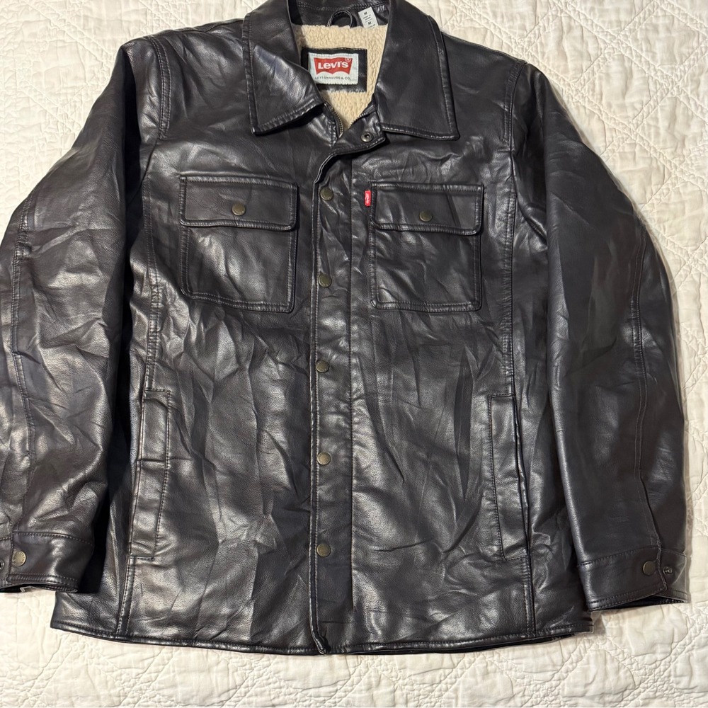 Levis Faux Leather Jacket Men Size M Black Sherpa Lined Trucker Coat